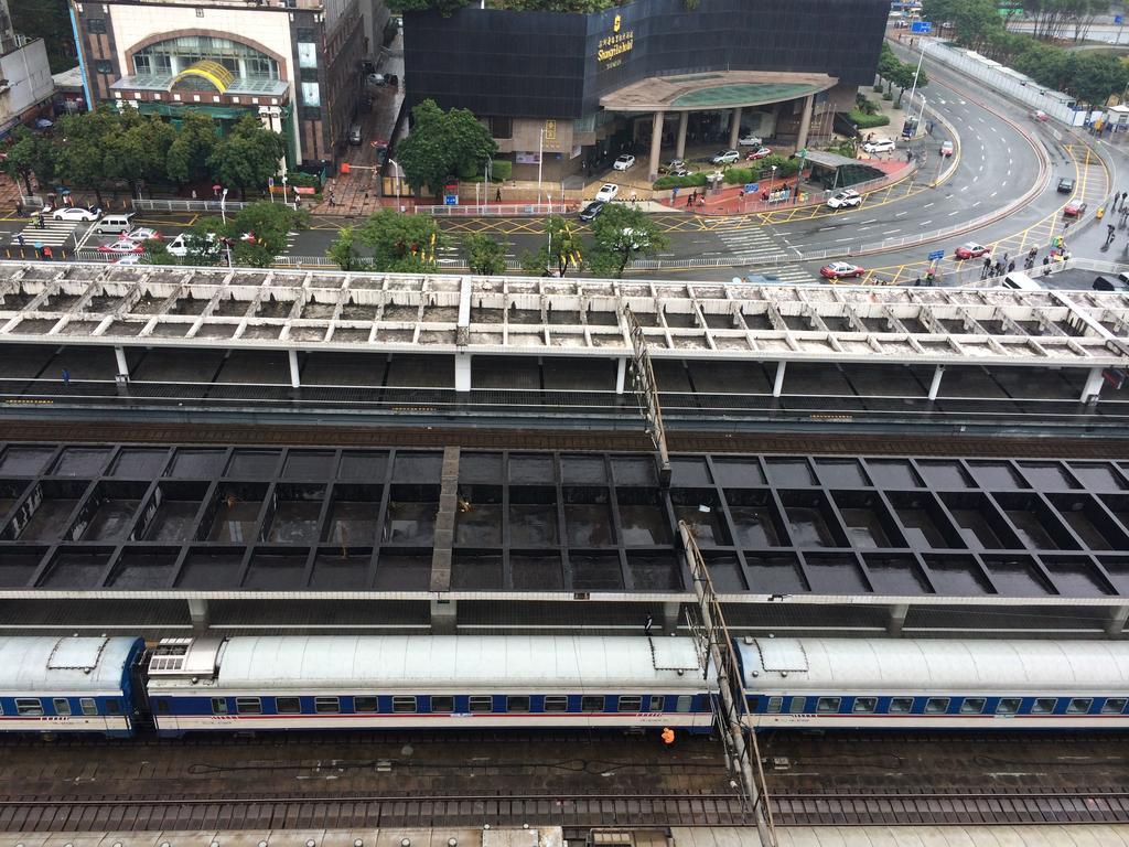 Guangsheng International Hotel Luohu Railway Station เซินเจิ้น ภายนอก รูปภาพ